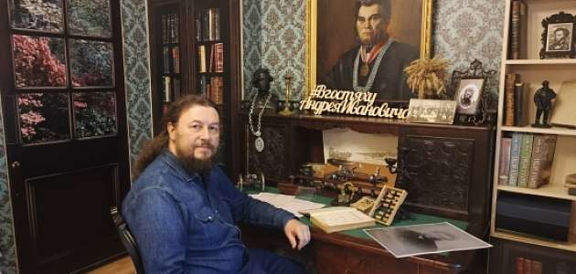 В тюменской библиотеке состоялась встреча-лекция, посвящённая 250-летию начала строительства Богоявленского собора.