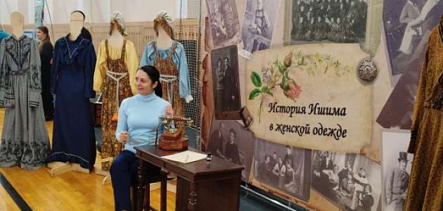 Сегодня в рамках проведения Августовской педагогической конференции в городе работала большая профориентационная выставка в СК "Локомотив".