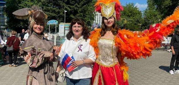 Жар-птица и Конёк-Горбунок из Ишима приняли участие в открытии нового арт-объекта в Тюмени.